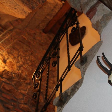 La Divina Dimora Il Castello Degli Spiriti Magni Appartement Montepescali Kamer foto
