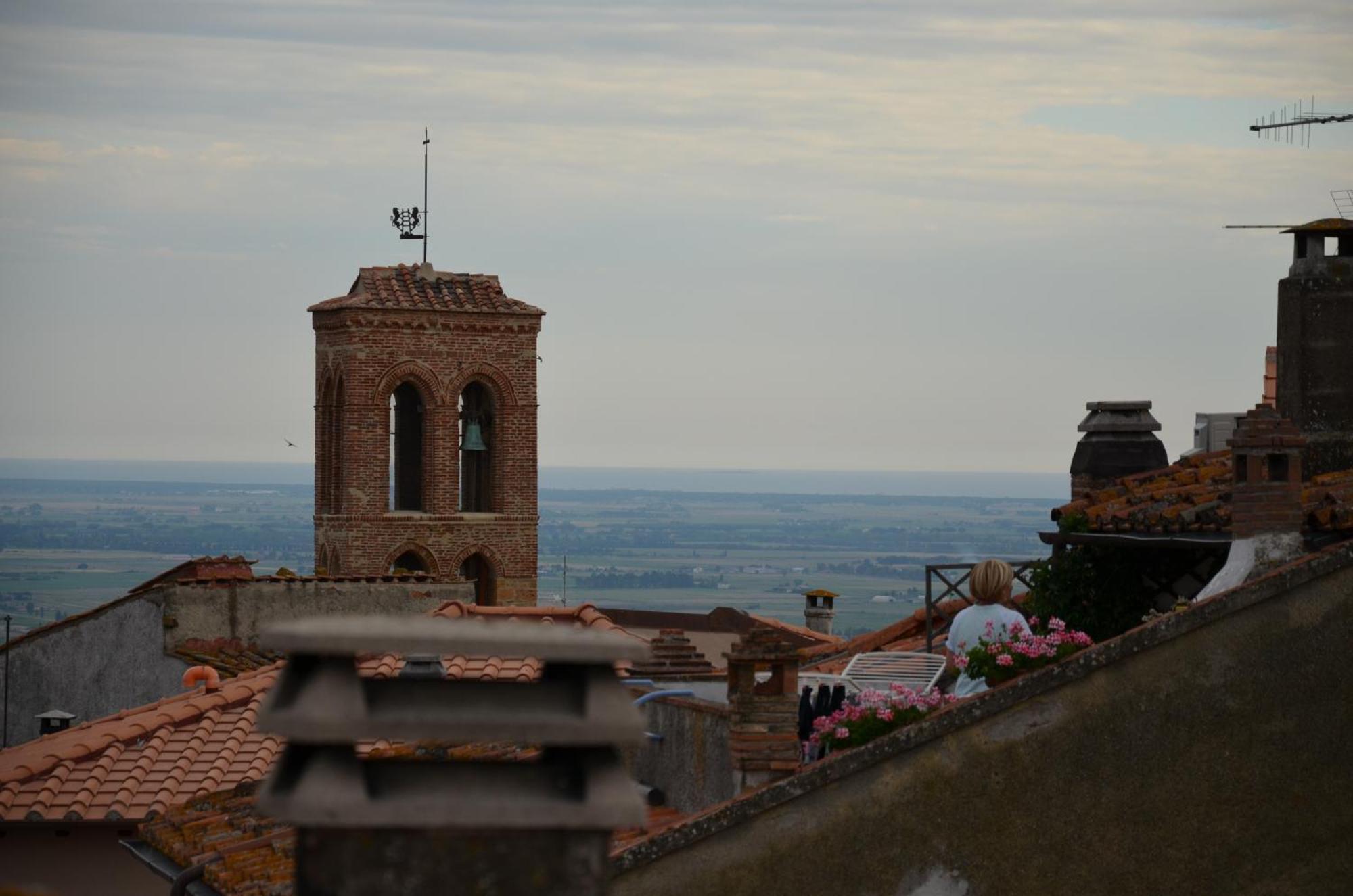 La Divina Dimora Il Castello Degli Spiriti Magni Appartement Montepescali Kamer foto
