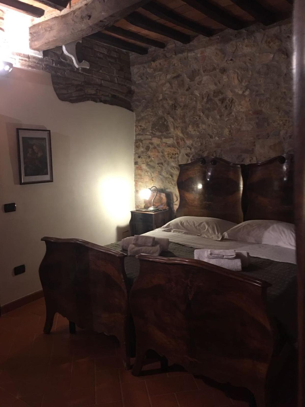 La Divina Dimora Il Castello Degli Spiriti Magni Appartement Montepescali Buitenkant foto