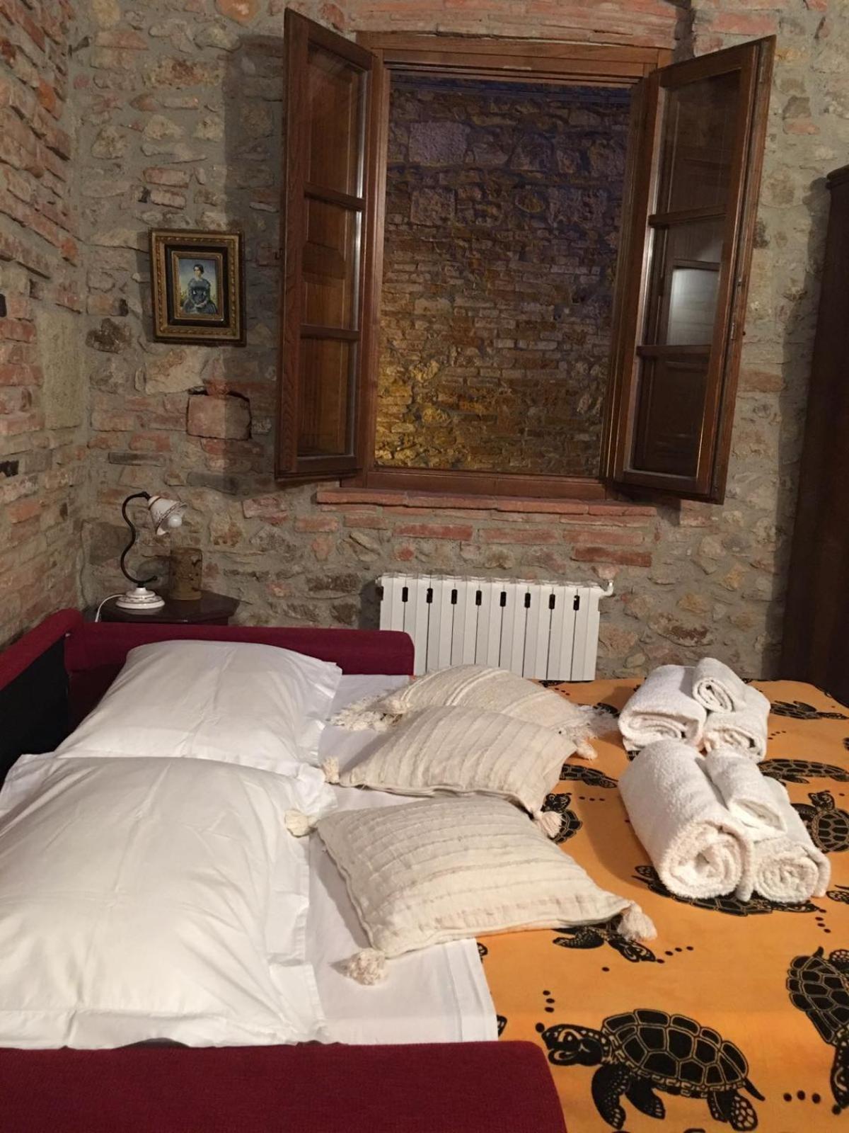 La Divina Dimora Il Castello Degli Spiriti Magni Appartement Montepescali Buitenkant foto