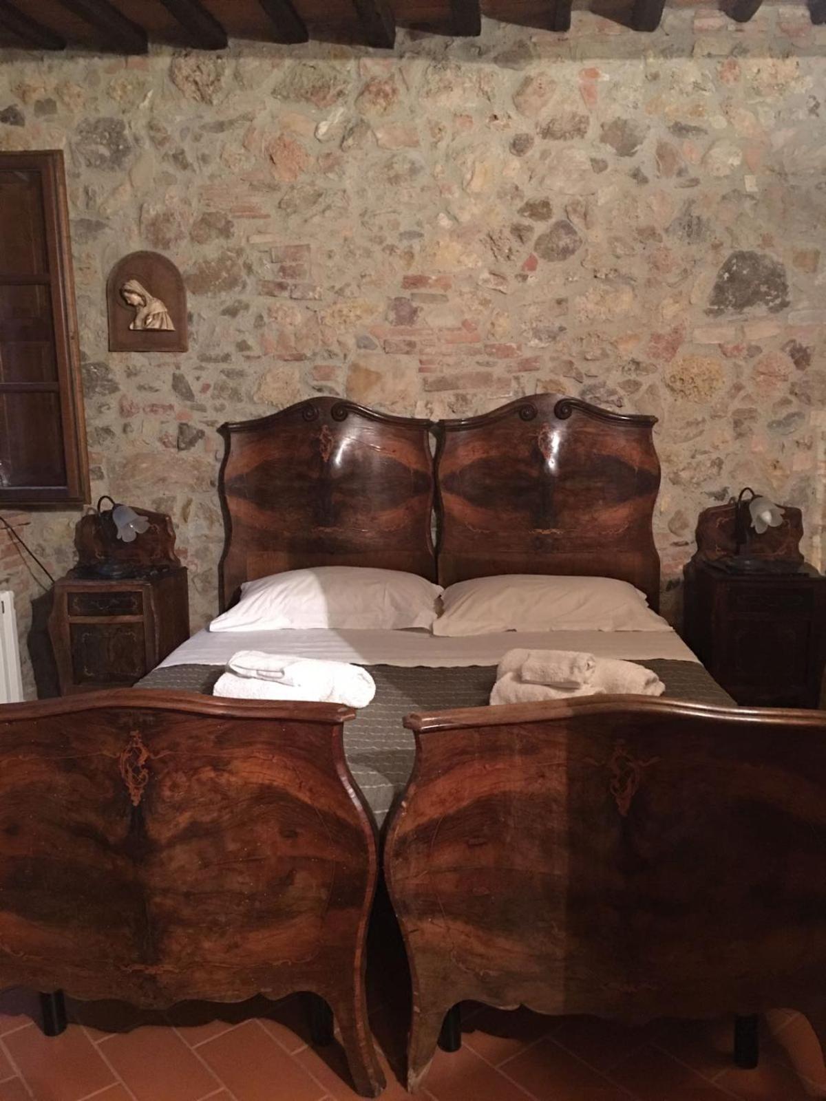 La Divina Dimora Il Castello Degli Spiriti Magni Appartement Montepescali Buitenkant foto
