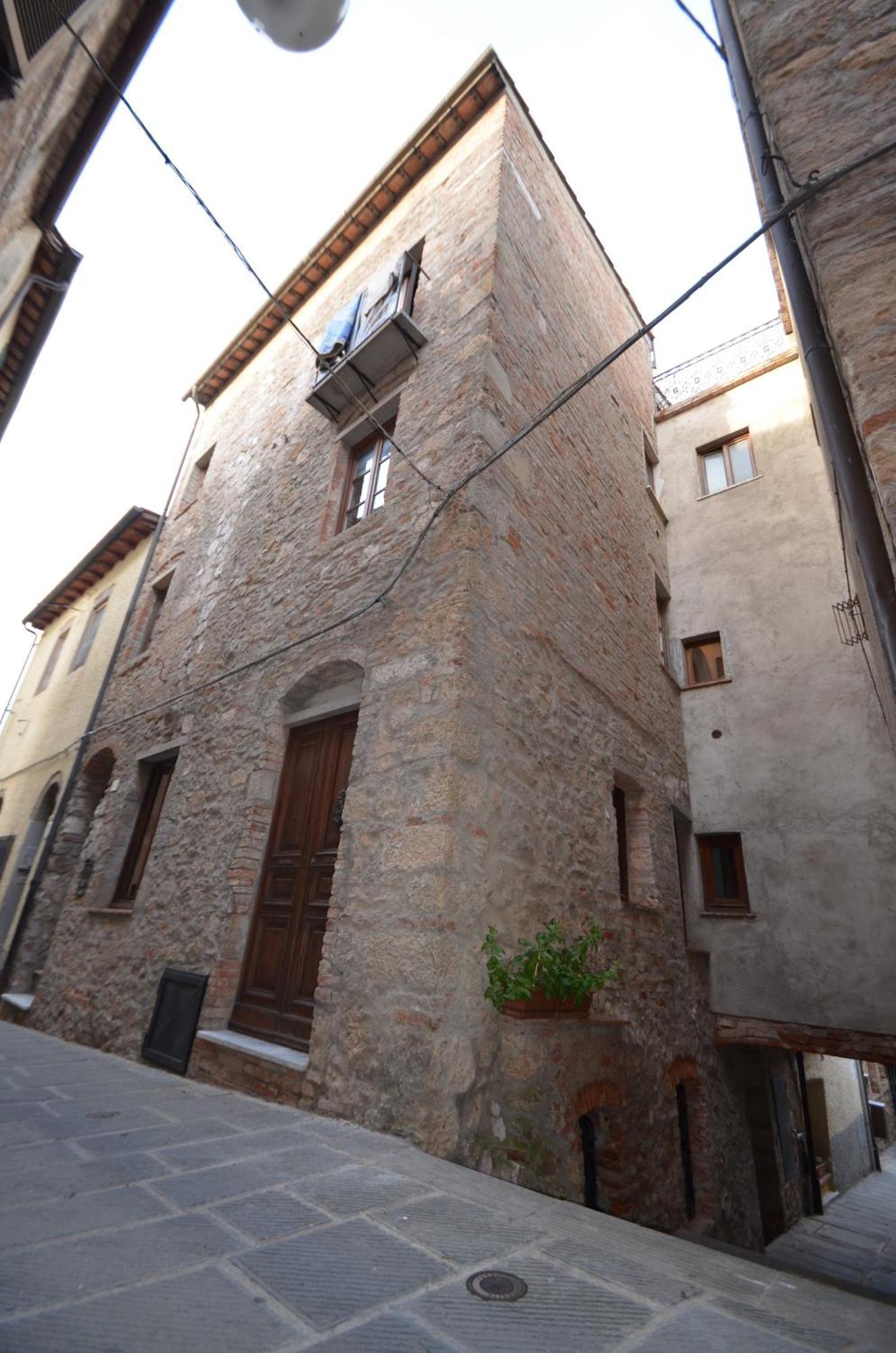 La Divina Dimora Il Castello Degli Spiriti Magni Appartement Montepescali Kamer foto