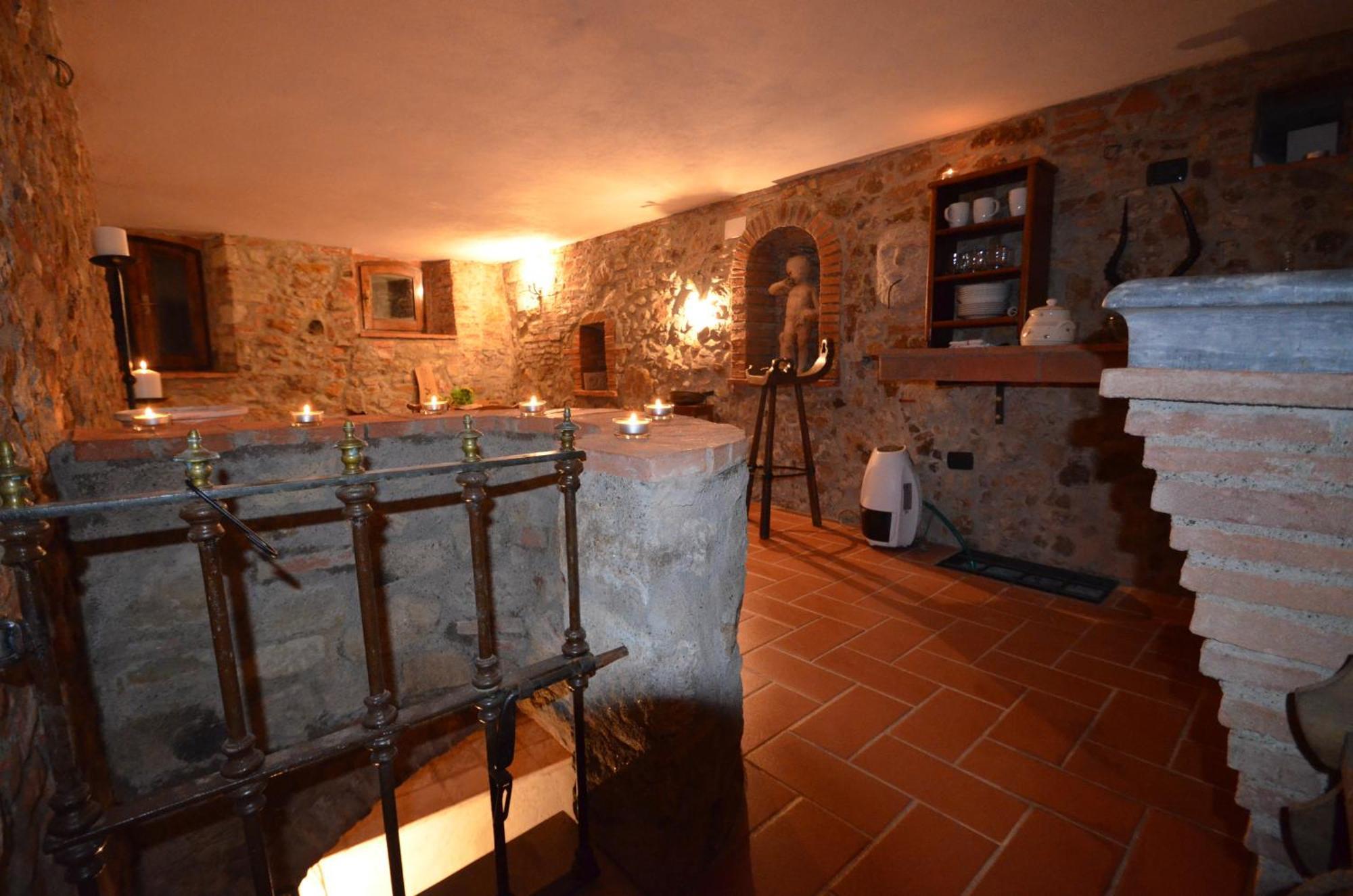 La Divina Dimora Il Castello Degli Spiriti Magni Appartement Montepescali Kamer foto