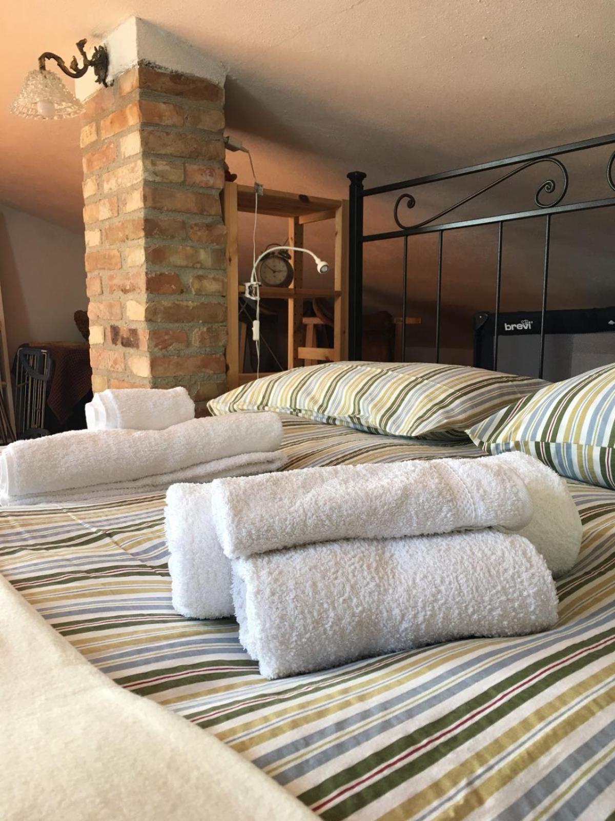 La Divina Dimora Il Castello Degli Spiriti Magni Appartement Montepescali Buitenkant foto